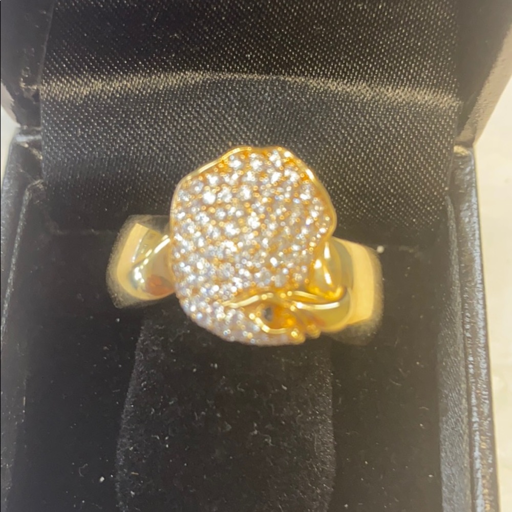 18k Solid Gold Eagle Diamonds Ring - image 2